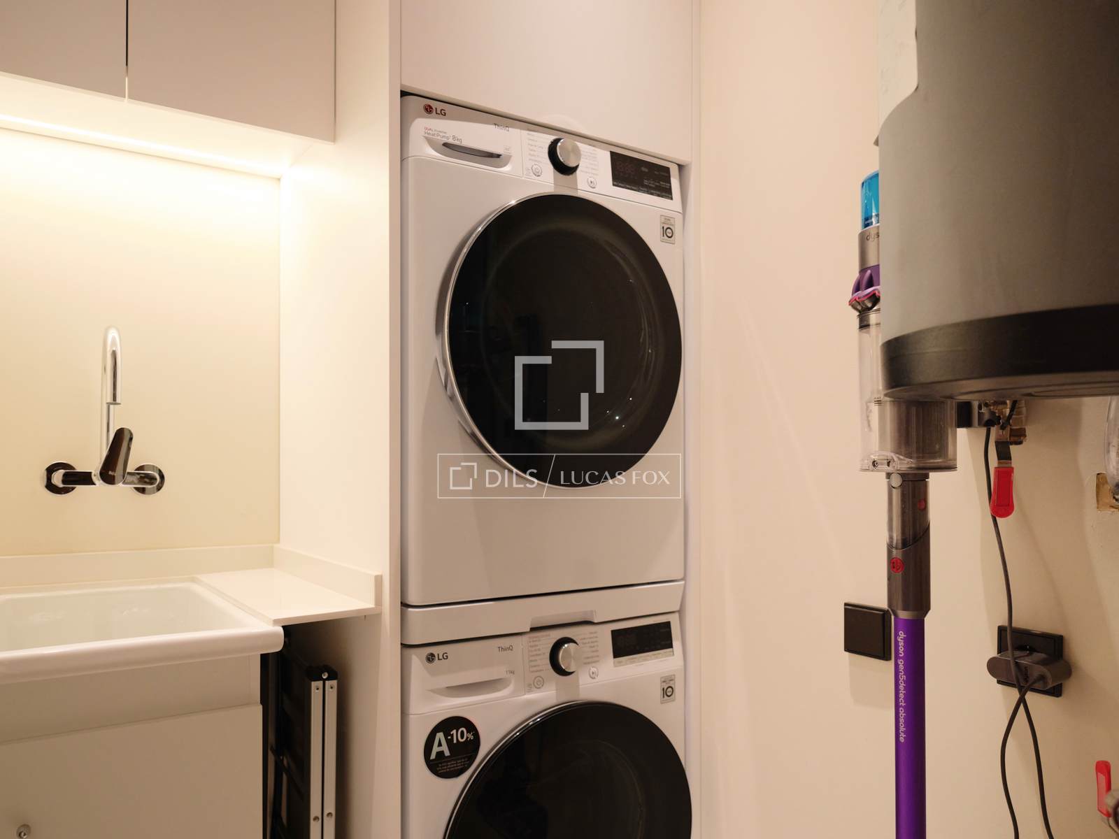 Dzīvoklis Barcelona, Spānijā 1 istaba, 185 m2 Nr. 150220