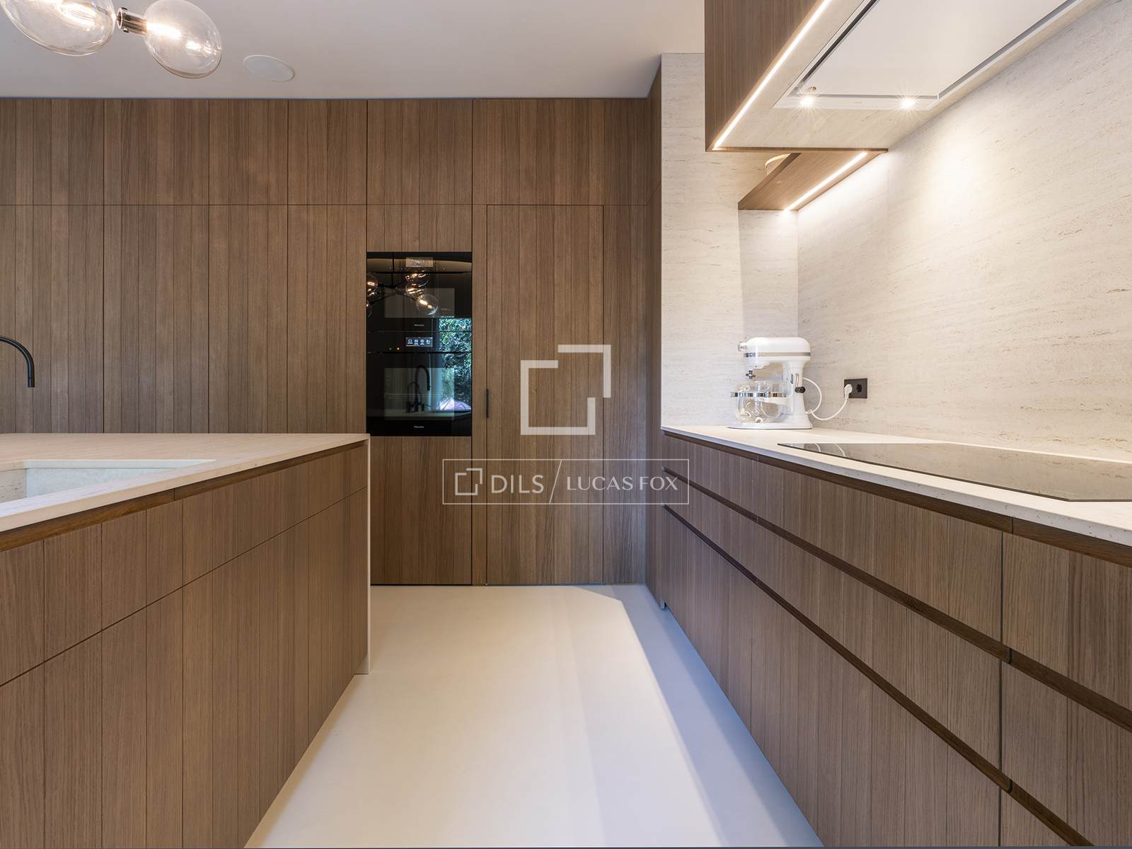 Dzīvoklis Barcelona, Spānijā 1 istaba, 185 m2 Nr. 150220