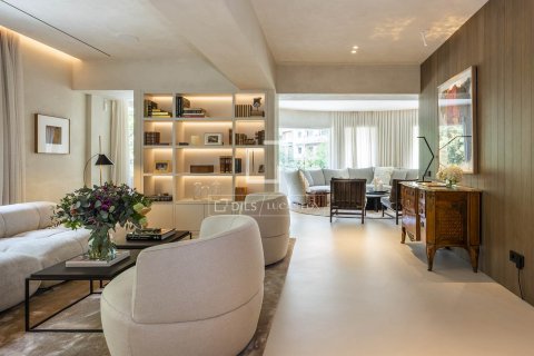 Apartment à Barcelona, Espagne 1 chambre, 156 m2 No. 150220