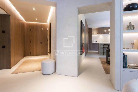 Apartment à vendre à Barcelona, Espagne, 1 chambre, 156 m2 No. 150220 - photo 5