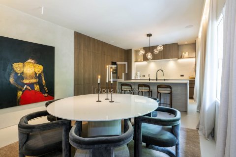 Apartment à vendre à Barcelona, Espagne, 1 chambre, 156 m2 No. 150220 - photo 7