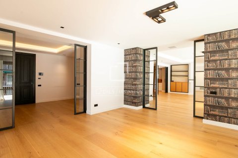 Dzīvoklis pārdošanā Barcelona, Spānijā 5 istabas, 590 m2 Nr. 150217 - attēls 4