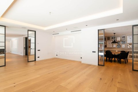 Dzīvoklis pārdošanā Barcelona, Spānijā 5 istabas, 590 m2 Nr. 150217 - attēls 11