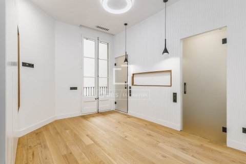 Apartment à vendre à Barcelona, Espagne, 4 chambres, 140 m2 No. 150216 - photo 15