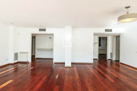 Dzīvoklis pārdošanā Barcelona, Spānijā 4 istabas, 173 m2 Nr. 150221 - attēls 14