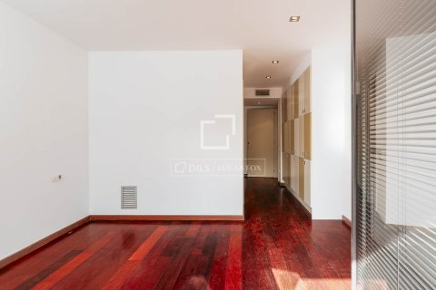 Dzīvoklis pārdošanā Barcelona, Spānijā 4 istabas, 173 m2 Nr. 150221 - attēls 26