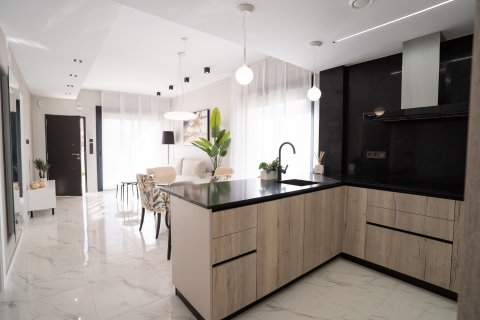 Bungalow Pilar de la Horadada, Alicante, Hiszpania 3 sypialnie, 83 mkw. nr 115719 – zdjęcie 13