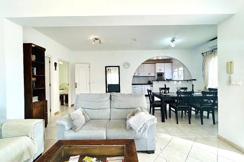 Villa for sale Urbanizacion Las Filipinas, Alicante, Spain 3 bedrooms, 108 sq.m. No. 111195 - photo 14