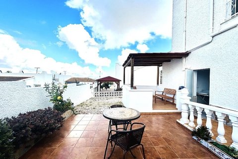 Villa for sale Urbanizacion Las Filipinas, Alicante, Spain 3 bedrooms, 108 sq.m. No. 111195 - photo 9
