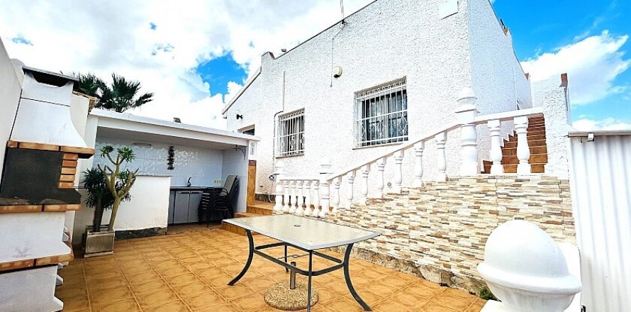 Villa Urbanizacion Las Filipinas, Alicante, Spain 3 bedrooms, 108 sq.m. No. 111195