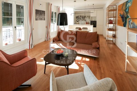 Продажа квартиры в Барселона, Испания 2 спальни, 114м2 №158387 - фото 8