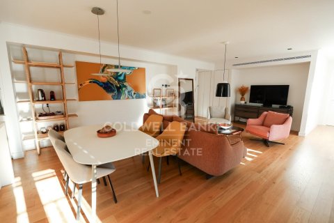 Продажа квартиры в Барселона, Испания 2 спальни, 114м2 №158387 - фото 10