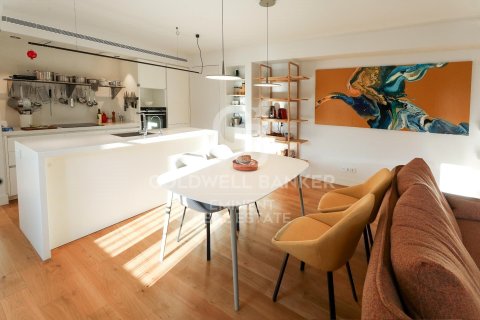 Продажа квартиры в Барселона, Испания 2 спальни, 114м2 №158387 - фото 2