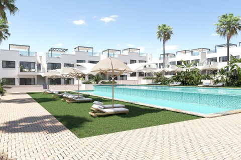 Bungalowi myytävänä Torrevieja, Alicante, Espanja, 2 makuuhuonetta,  No. 160685 - kuva 12