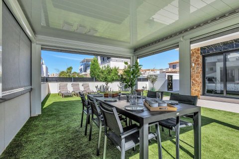 Villa pārdošanā Torrevieja, Alicante, Spānijā 120 m2 Nr. 195884 - attēls 4