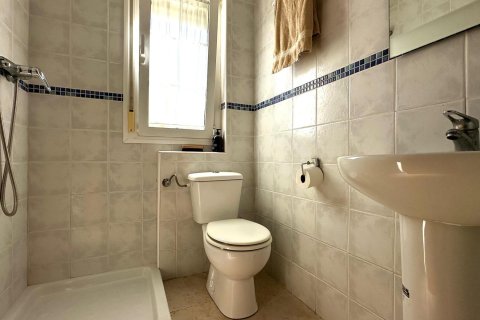 House for sale in L'Alfàs del Pi, Alicante, Spain 4 bedrooms, 308 sq.m. No. 165328 - photo 16