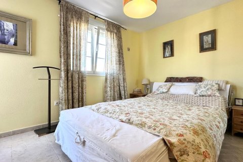 House for sale in L'Alfàs del Pi, Alicante, Spain 4 bedrooms, 308 sq.m. No. 165328 - photo 30