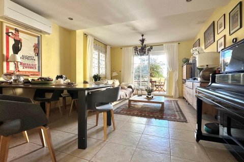 House for sale in L'Alfàs del Pi, Alicante, Spain 4 bedrooms, 308 sq.m. No. 165328 - photo 3