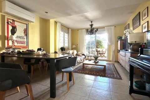 House for sale in L'Alfàs del Pi, Alicante, Spain 4 bedrooms, 308 sq.m. No. 165328 - photo 8