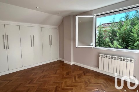 Lägenhet till salu i Sariegos, Leon, Spanien 4 sovrum, 261 kvm. Nr. 153019 - foto 16