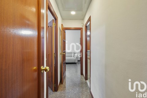 Lägenhet till salu i Barcelona, Spanien 3 sovrum, 67 kvm. Nr. 153021 - foto 20