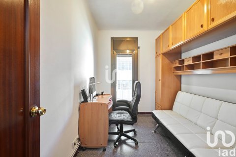 Lägenhet till salu i Barcelona, Spanien 3 sovrum, 67 kvm. Nr. 153021 - foto 5