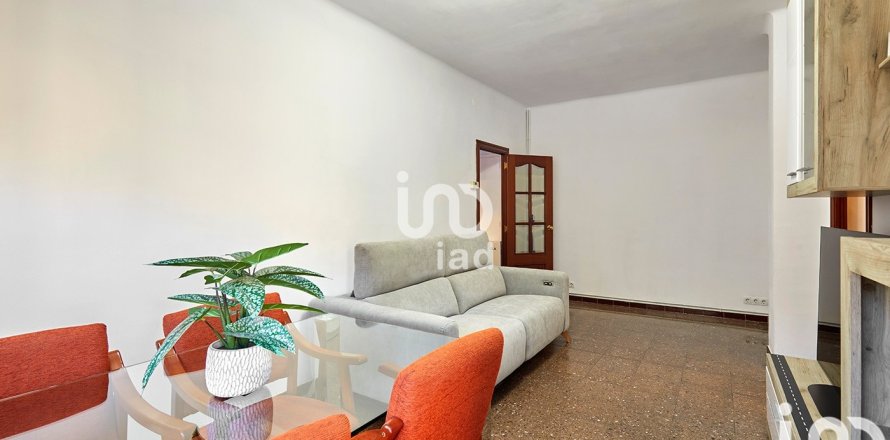 Lägenhet i Barcelona, Spanien 3 sovrum, 67 kvm. Nr. 153021