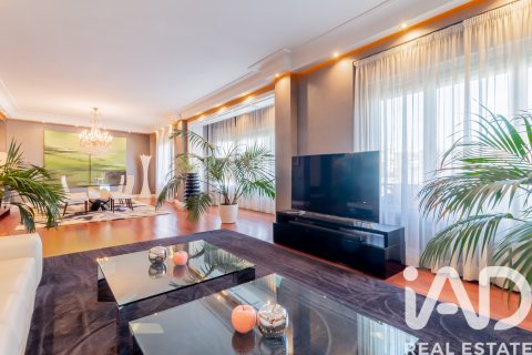 Lägenhet till salu i Madrid, Spanien 4 sovrum, 395 kvm. Nr. 153020 - foto 3