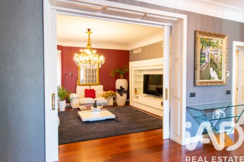 Lägenhet till salu i Madrid, Spanien 4 sovrum, 395 kvm. Nr. 153020 - foto 9