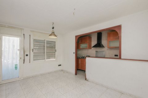 Wohnung zum Verkauf in Terrassa, Barcelona, Spanien 3 Schlafzimmer, 84 m2 Nr. 191373 - Foto 2