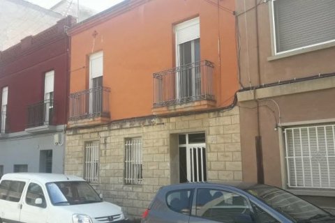 Apartament w Igualada, Barcelona, Hiszpania 4 sypialnie, 118 mkw. nr 191371 – zdjęcie 2