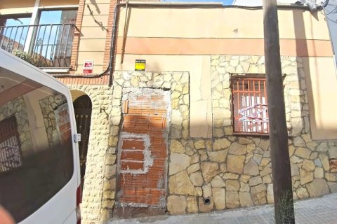 Apartament w Terrassa, Barcelona, Hiszpania 4 sypialnie, 146 mkw. nr 191367 – zdjęcie 4