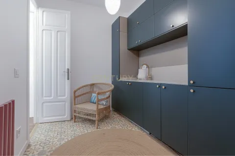 Apartment for sale in Barcelona, Spain 3 bedrooms, 147 sq.m. No. 167012 - photo 17