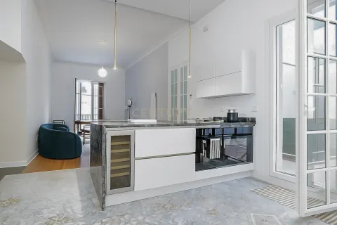 Apartment for sale in Barcelona, Spain 3 bedrooms, 147 sq.m. No. 167012 - photo 4