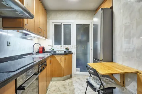 Dzīvoklis pārdošanā Manresa, Barcelona, Spānijā 4 istabas, 109 m2 Nr. 167014 - attēls 13
