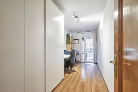 Dzīvoklis pārdošanā Manresa, Barcelona, Spānijā 4 istabas, 109 m2 Nr. 167014 - attēls 24