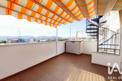 Penthouse w El Vendrell, Tarragona, Hiszpania 3 sypialnie, 141 mkw. nr 188012 – zdjęcie 2