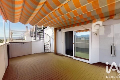 Penthouse w El Vendrell, Tarragona, Hiszpania 3 sypialnie, 141 mkw. nr 188012 – zdjęcie 4