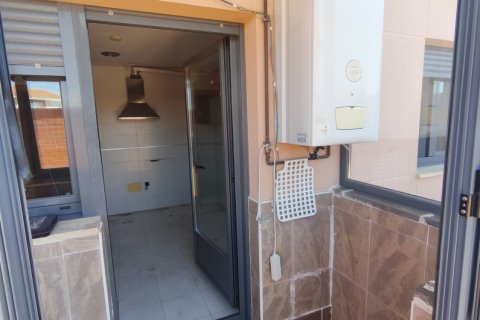 Apartamento en venta en León, España 3 dormitorios, 96 m2 No. 188013 - foto 7