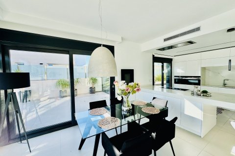 Villa en venta Alicante, España 3 dormitorios, 167 m2 No. 115310 - foto 7