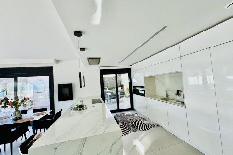 Villa en venta Alicante, España 3 dormitorios, 167 m2 No. 115310 - foto 4