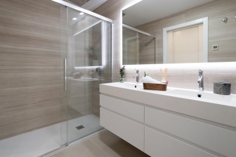 Apartment for sale Benidorm, Alicante, Spain 2 bedrooms, 109 sq.m. No. 66245 - photo 21