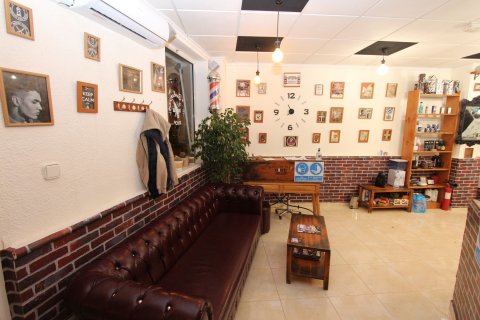 Commercial property in Guardamar del Segura, Alicante, Spain 60 sq.m. No. 183879