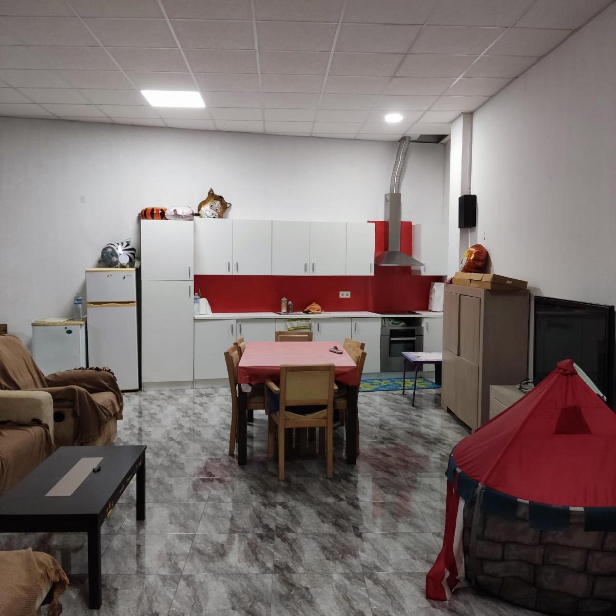 Propiedad comercial en Guardamar del Segura, Alicante, España 179 m2 No. 183880