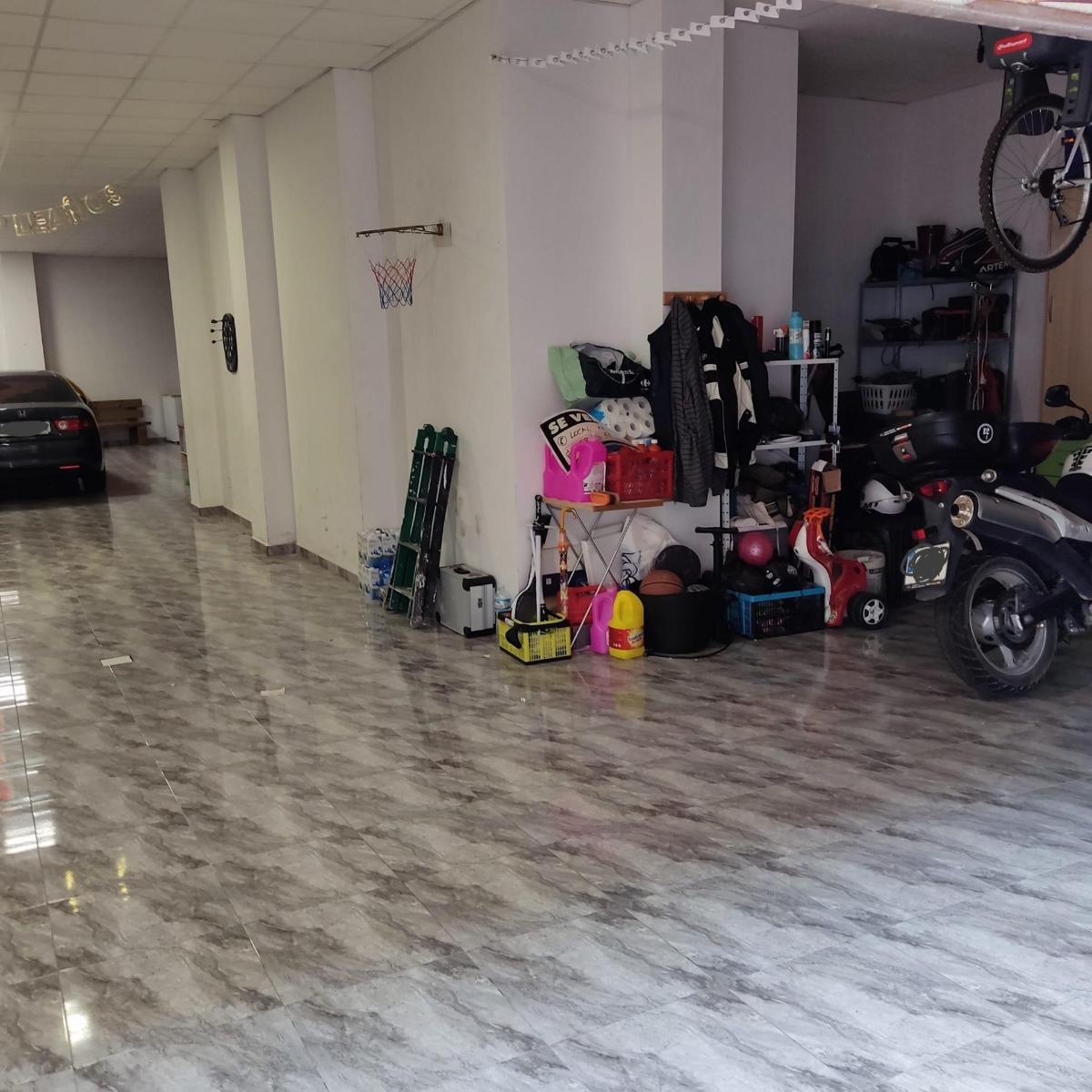 Propiedad comercial en Guardamar del Segura, Alicante, España 179 m2 No. 183880