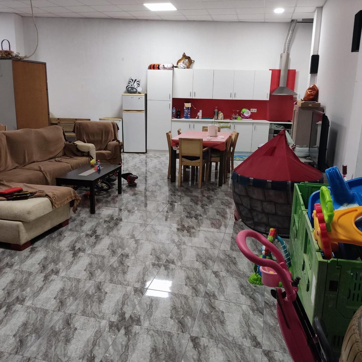Propiedad comercial en Guardamar del Segura, Alicante, España 179 m2 No. 183880