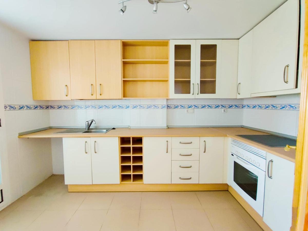 Appartamento a Guardamar del Segura, Alicante, Spagna 2 camere da letto, 80 mq. N° 183881