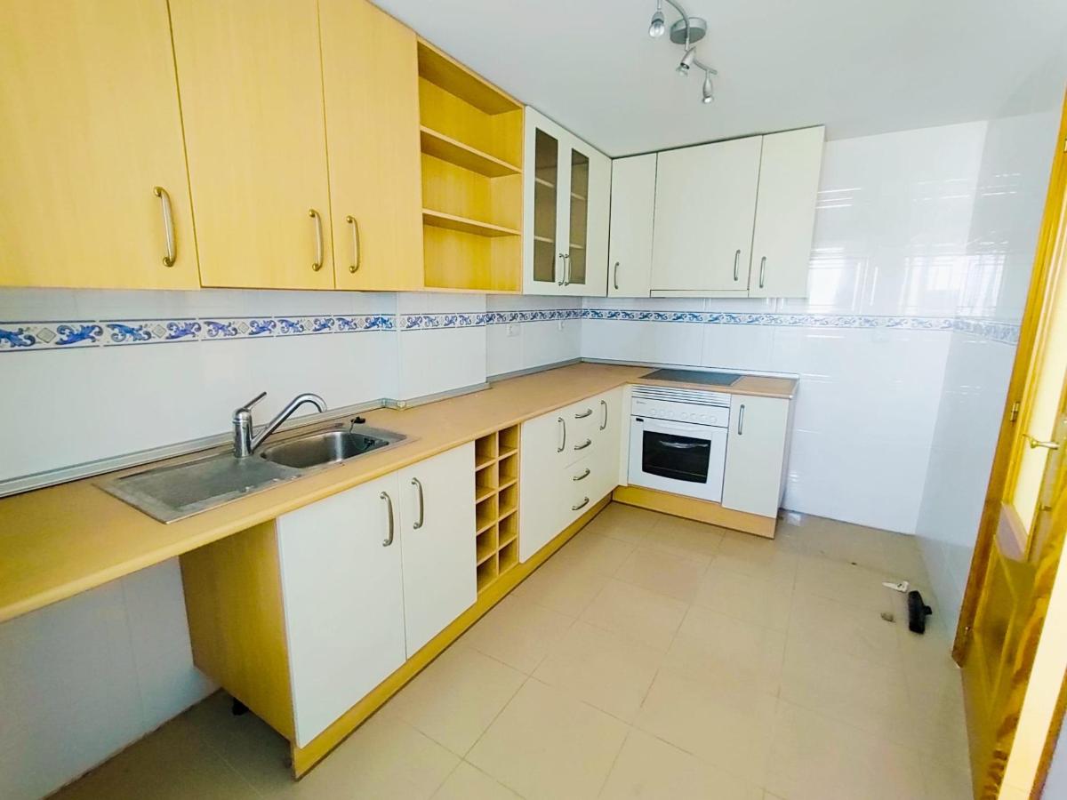 Appartamento a Guardamar del Segura, Alicante, Spagna 2 camere da letto, 80 mq. N° 183881