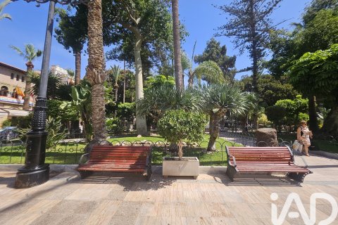 Propiedad comercial en venta en Águilas, Murcia, España 1 dormitorio, 144 m2 No. 187923 - foto 9