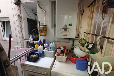 Wohnung zum Verkauf in Barcelona, Spanien 4 Schlafzimmer, 93 m2 Nr. 187941 - Foto 13